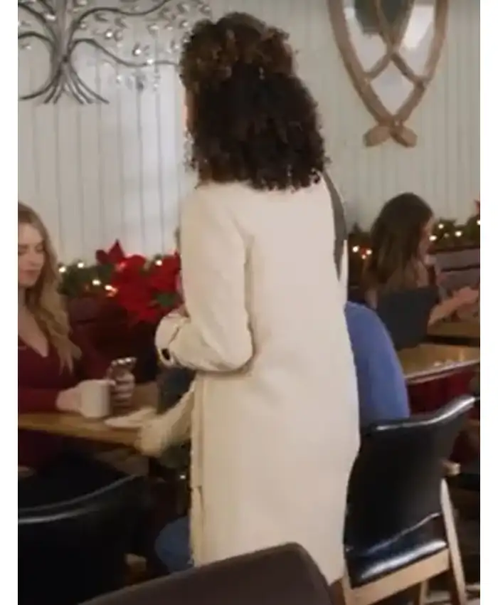 Lindura White Coat A Christmas Angel Match