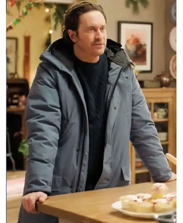 Oliver Hudson A Merry Little Ex-Mas Hooded Jacket